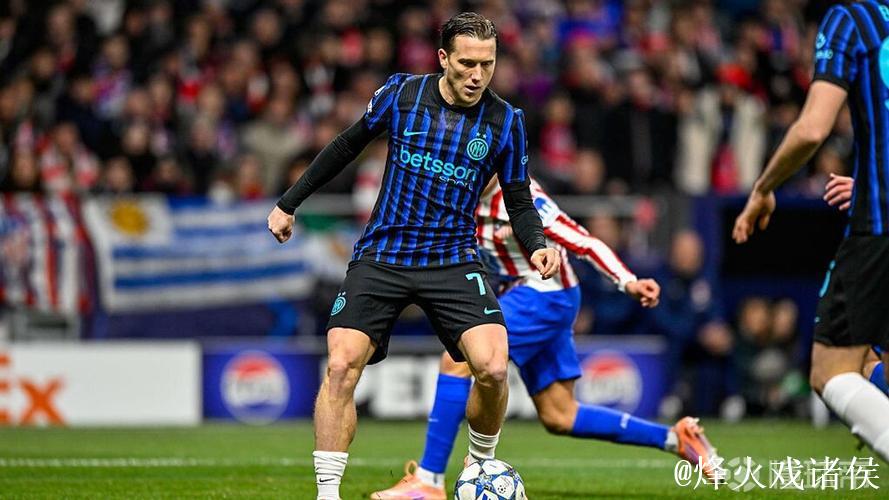 泽林斯基:希望在输利物浦后做出反弹;目前我没伤病感觉很好 泽林斯基:希望在输利物浦后做出反弹;目前我没伤病感觉很好