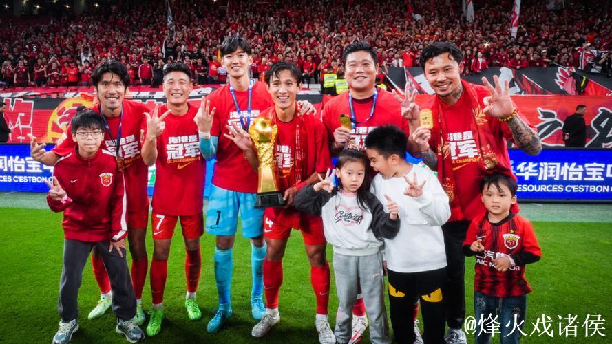 海港夏窗人员调整 决定俱乐部20岁生日歌的情感基调? 海港夏窗人员调整 决定俱乐部20岁生日歌的情感基调?